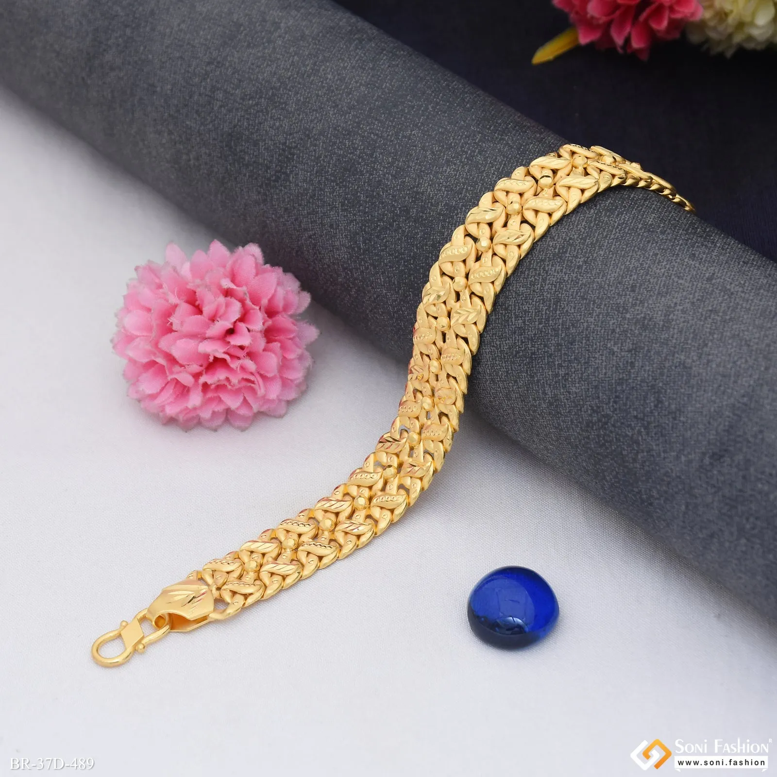 1 Gram Gold Plated Delicate Design Pokal Bracelet for Men - Style D489