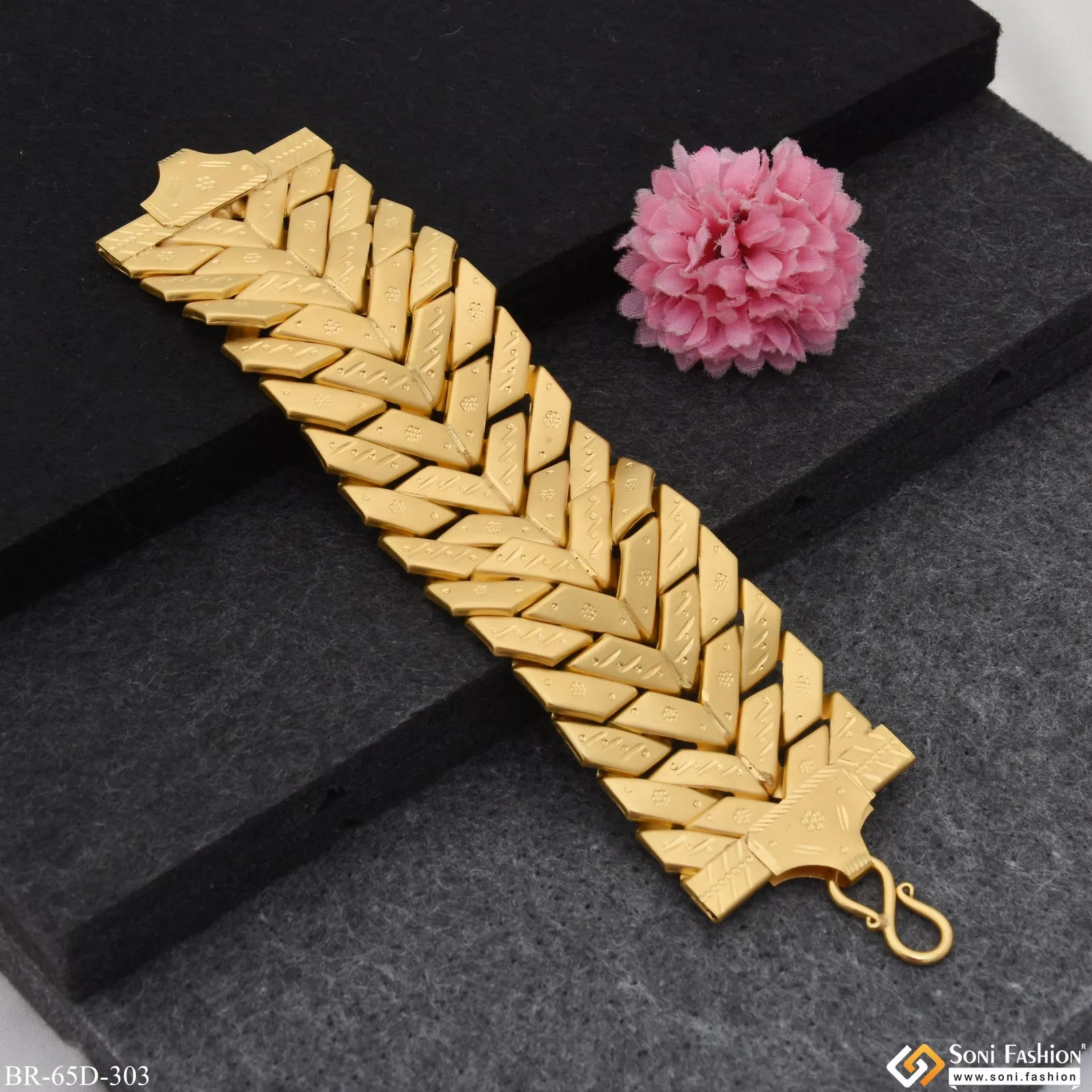 1 Gram Gold Plated Fabulous Design Pokal Bracelet for Men - Style D303