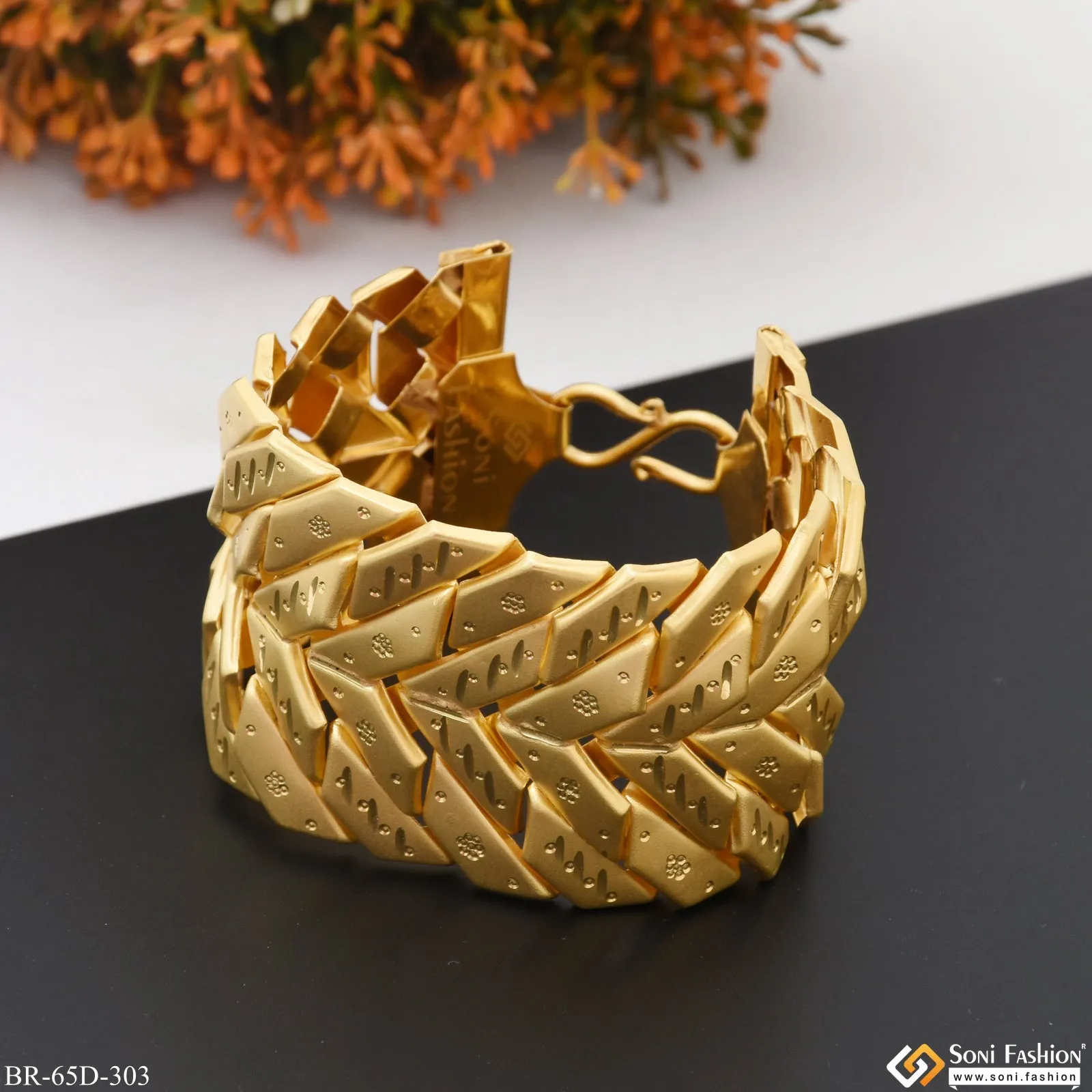 1 Gram Gold Plated Fabulous Design Pokal Bracelet for Men - Style D303
