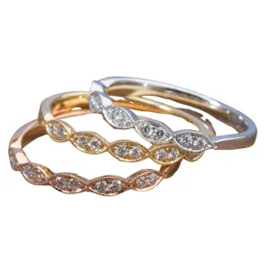 18k Gold Diamond Scalloped Wedding Bands