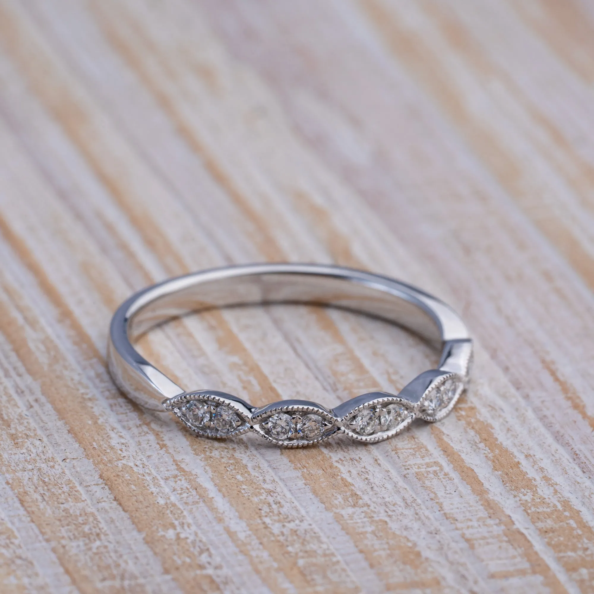 18k Gold Diamond Scalloped Wedding Bands