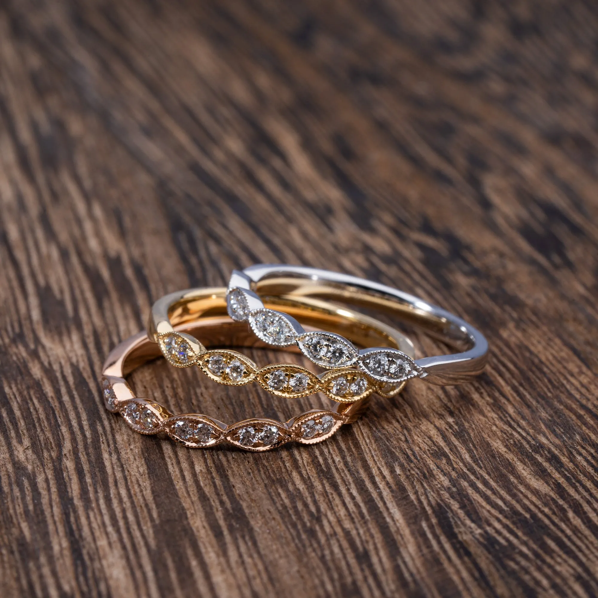 18k Gold Diamond Scalloped Wedding Bands