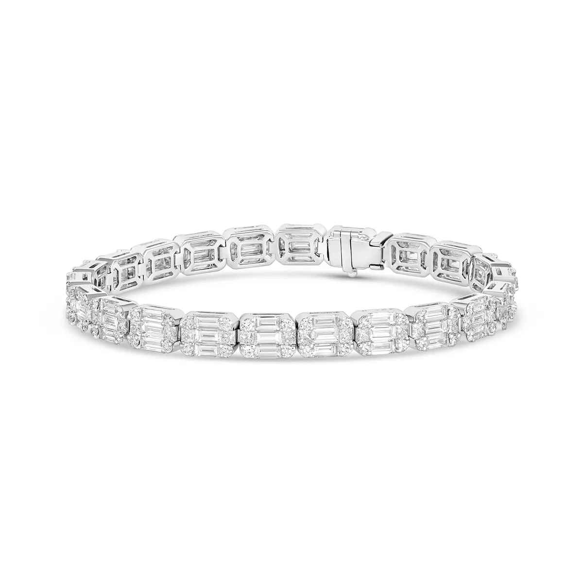 18K White Gold Rectangle Design Cluster Princess, Baguette and Round Diamond Bracelet