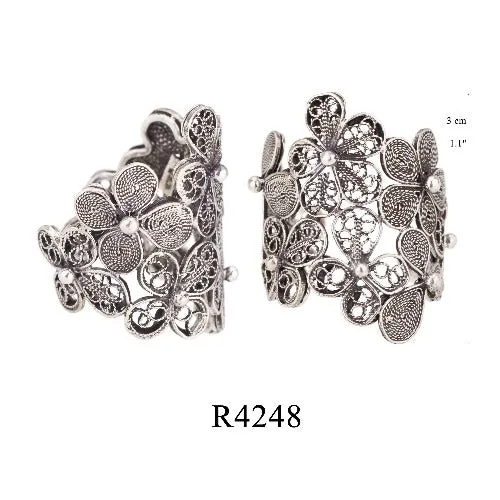 Blossom filigree ring