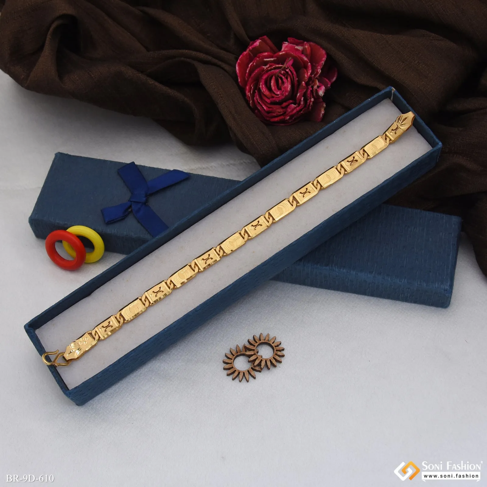 Delicate Design Gold Plated Nawabi Bracelet for Men - Style D610