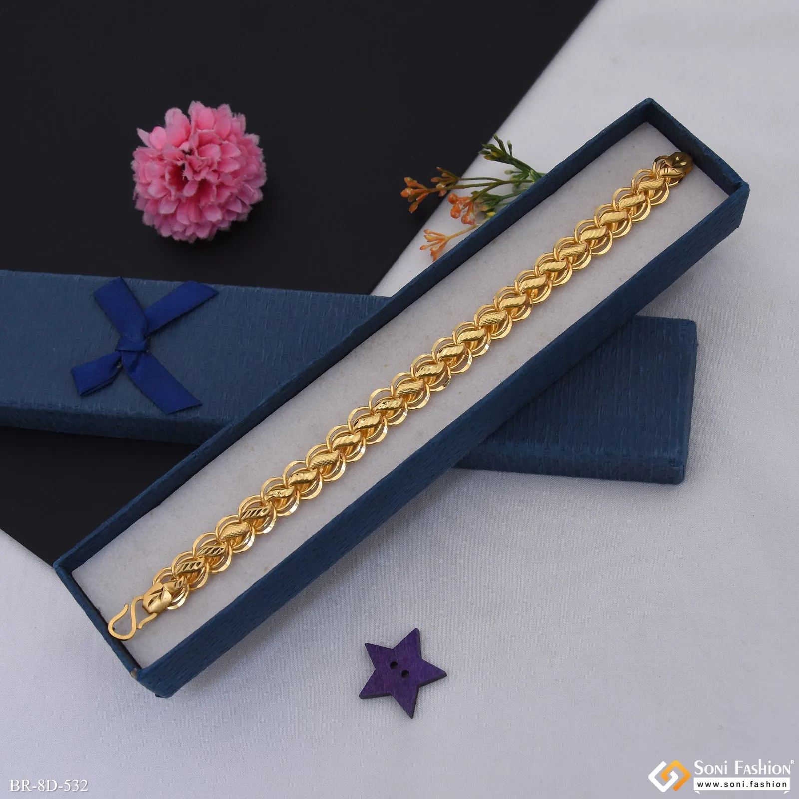 Hand-Crafted Design Gold Plated Kohli Bracelet for Men - Style D532