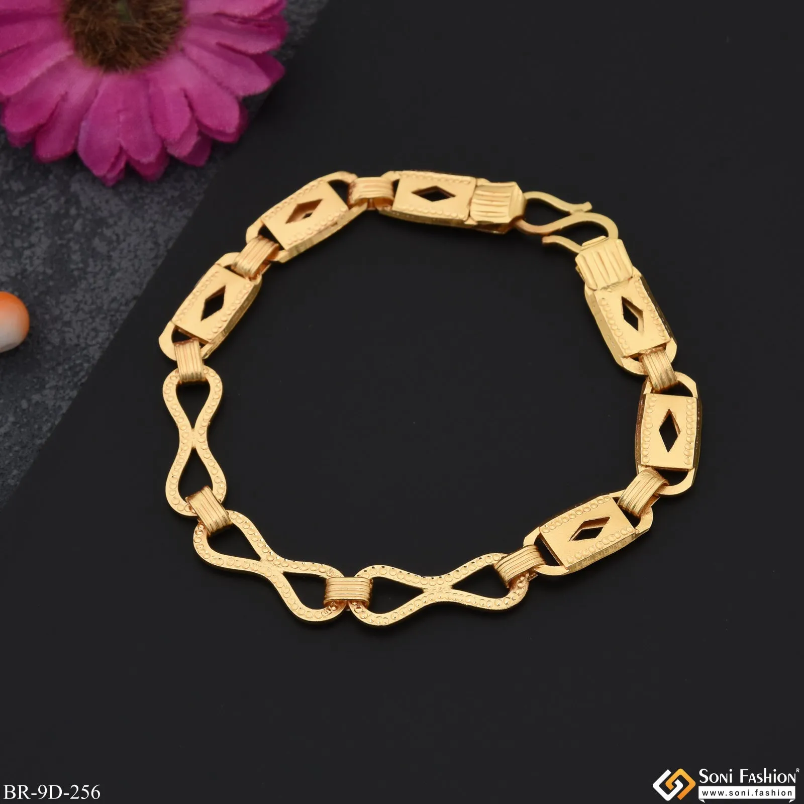 Hand-Crafted Design Gold Plated Nawabi Bracelet for Men - Style D256