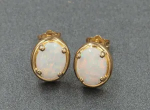 Light Opal 14ct Yellow Gold Stud Earrings