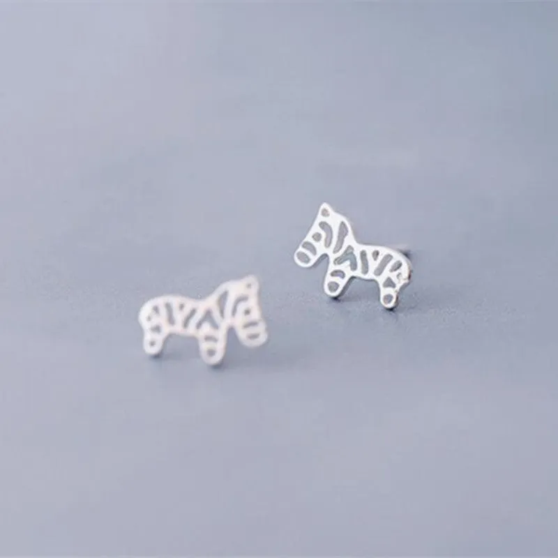 Small zebra ear stud