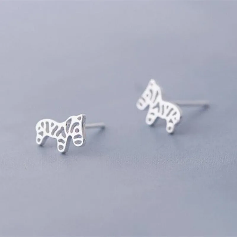 Small zebra ear stud