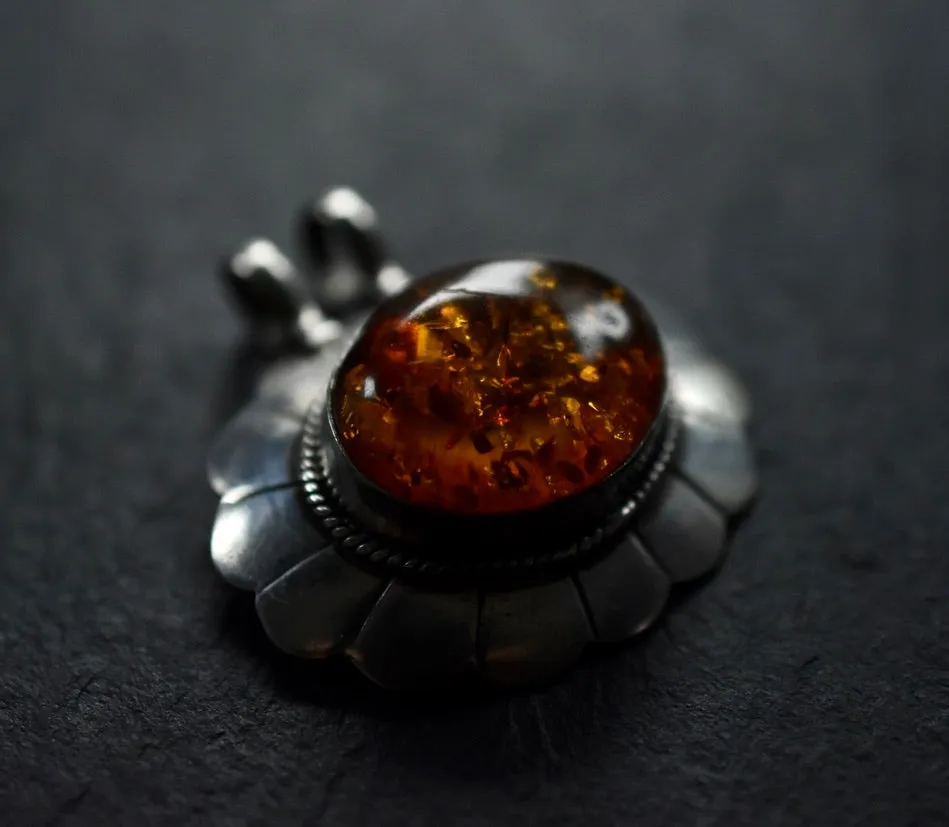 Stunning Vintage Baltic Amber Handmade Silver Sterling 925 Pendant