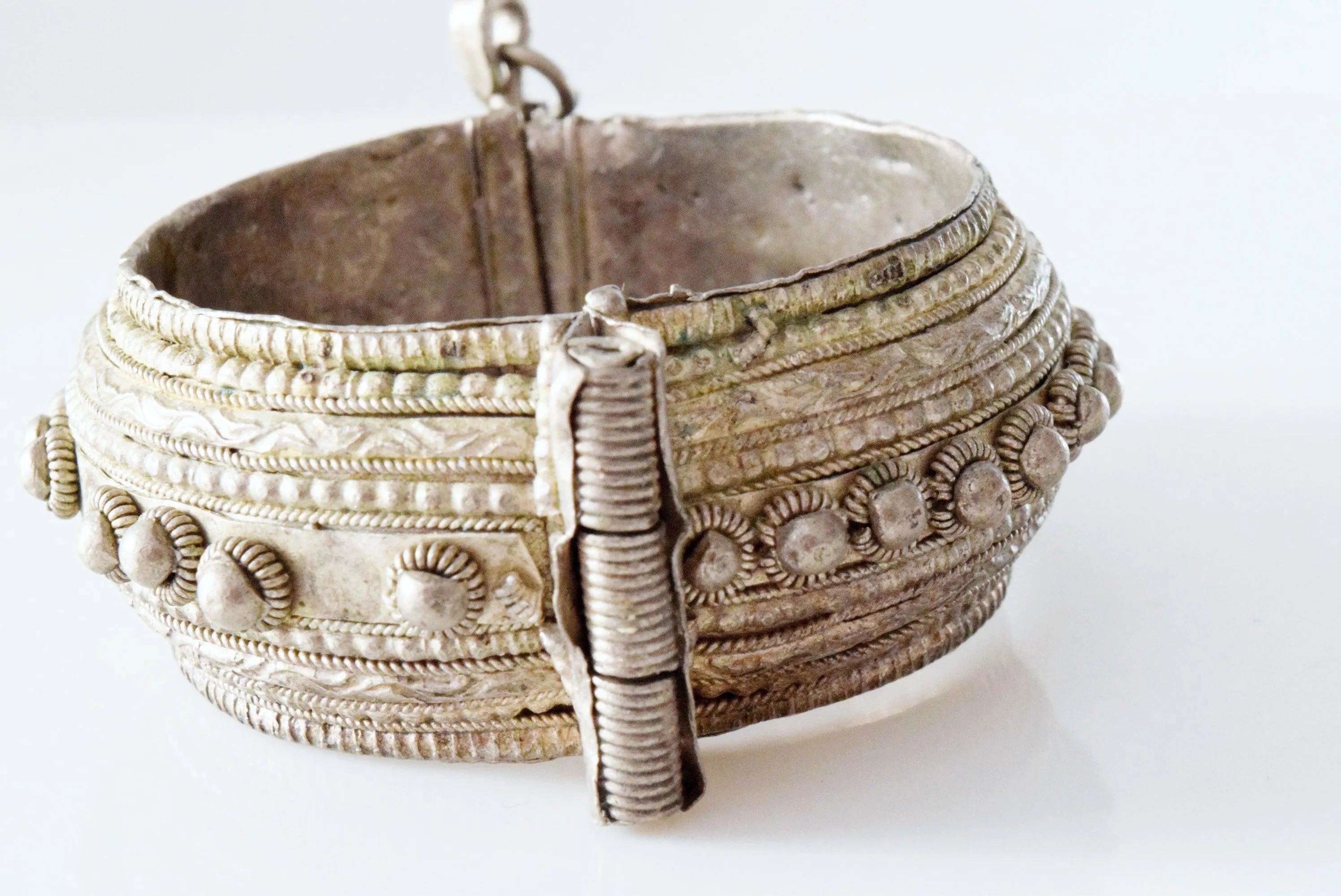 Vintage Bedouin Yemeni Hinged Cuff Bracelet