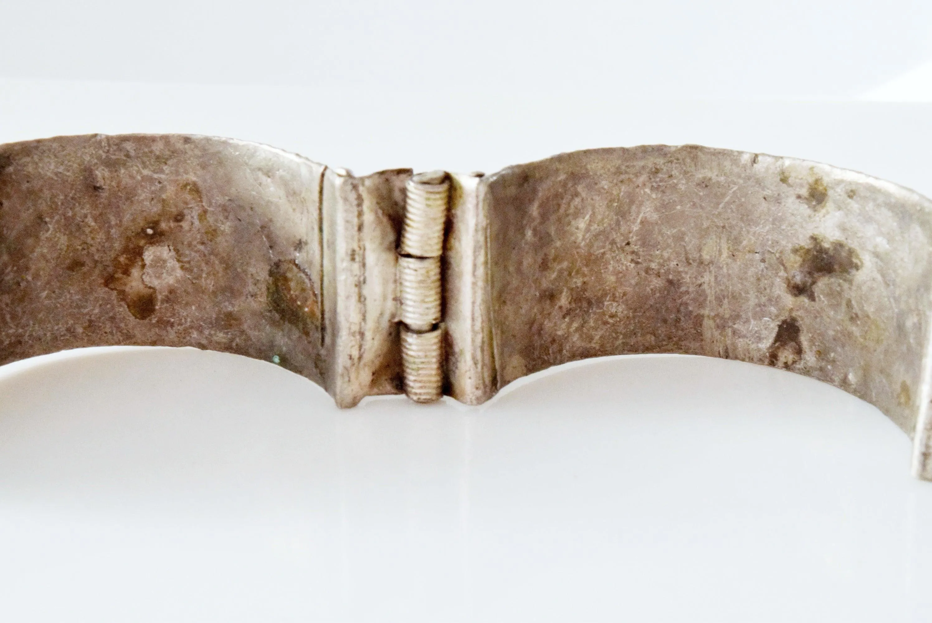 Vintage Bedouin Yemeni Hinged Cuff Bracelet