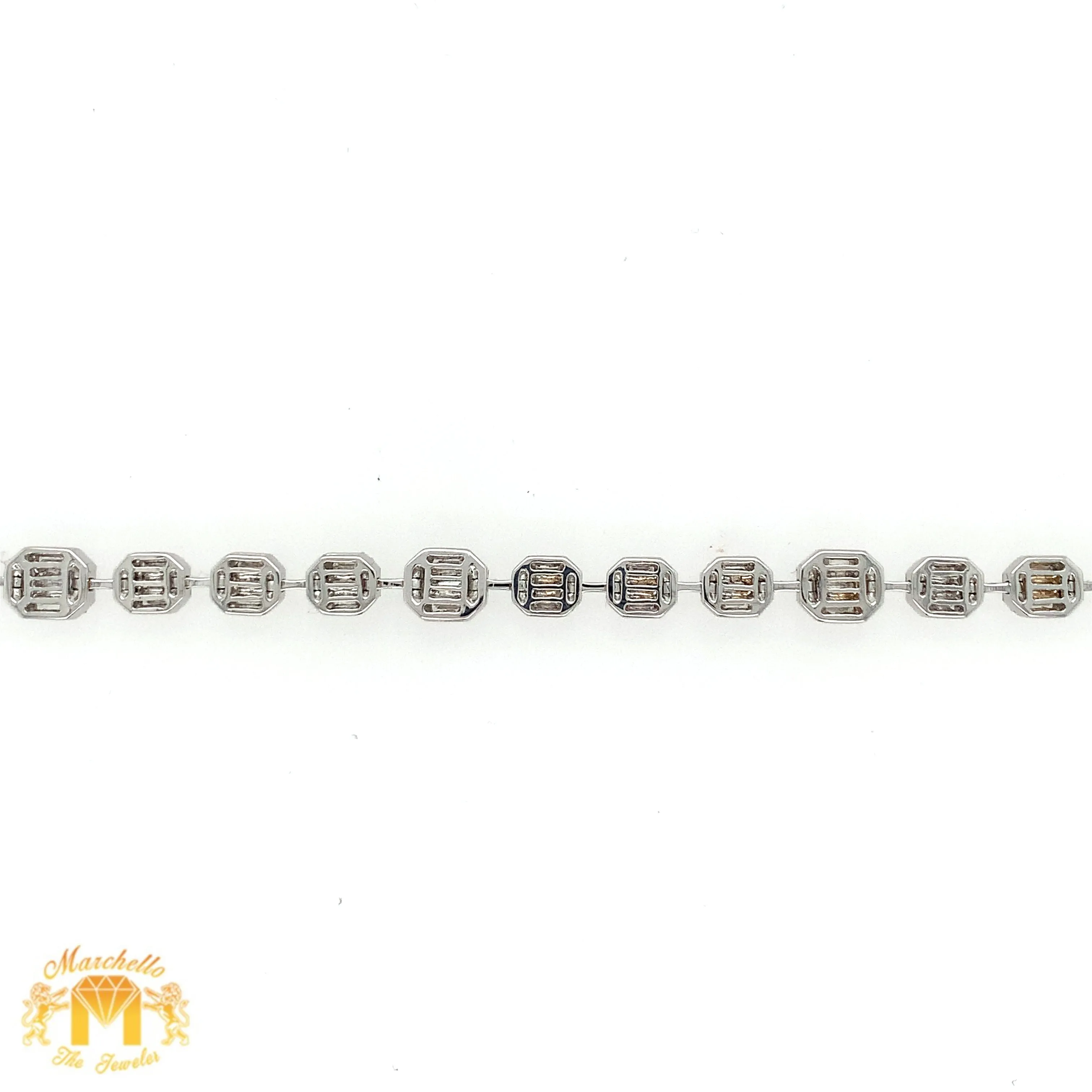 VVS/vs high clarity diamonds set in a 18k White Gold Fancy Octagon Link Bracelet (VVS baguettes)