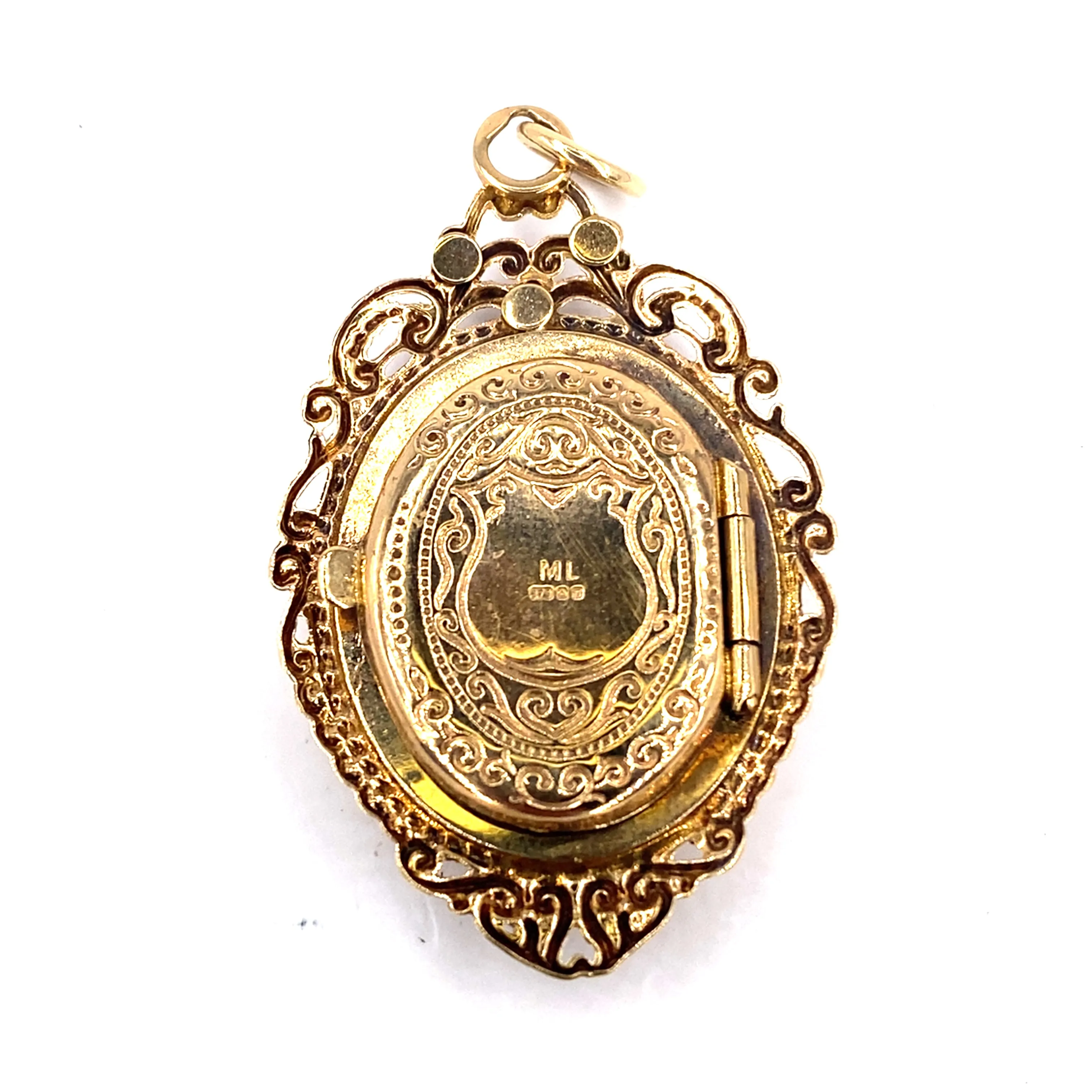 Women’s 9ct Yellow Gold Engraved Filigree Locket